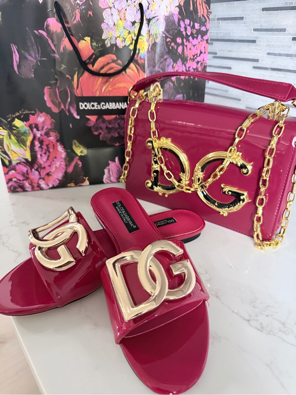 Patent Fuchsia DG Chain Shoulder Bag and matching sandals size 7